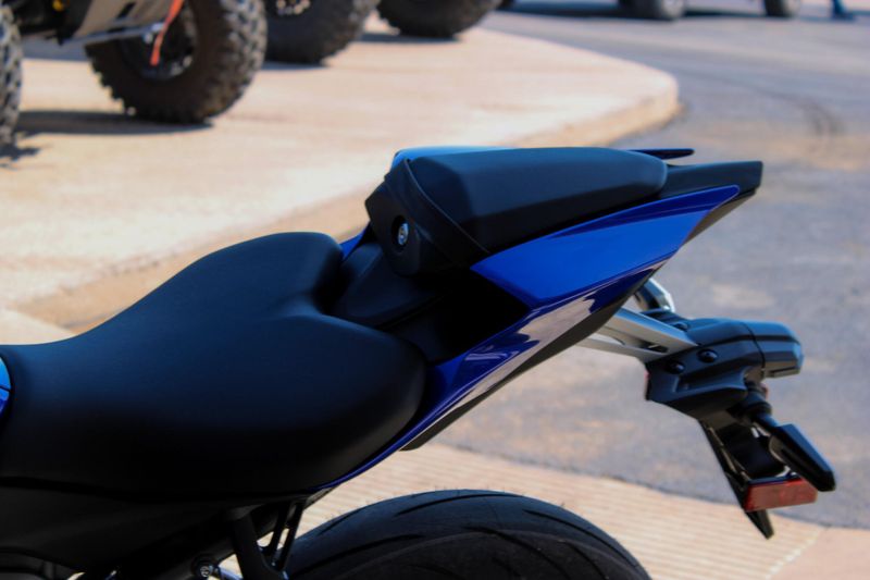 2025 Yamaha YZFR7 TEAM BLUE Image 20