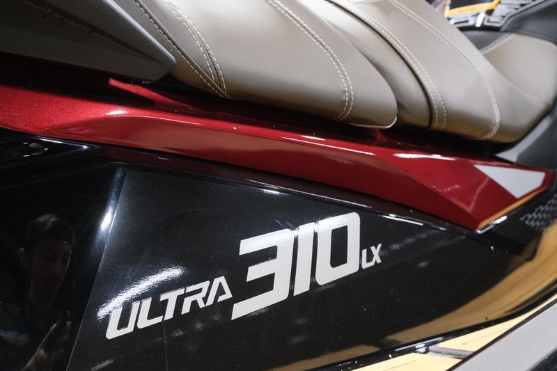 NEW 2026 KAWASAKI JET SKI ULTRA 310LX Image 4