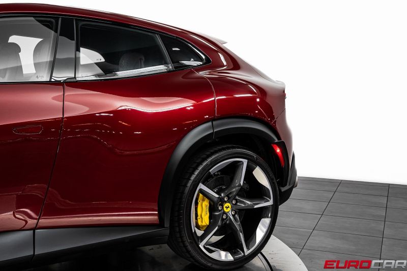 Used 2024 Ferrari Purosangue *SPECIAL FACTORY PAINT * PASSENGER DISPLAY*Image 17