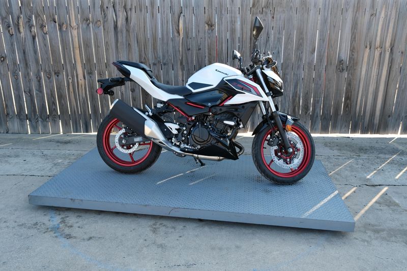 NEW 2026 KAWASAKI Z500 SE ABS Image 2