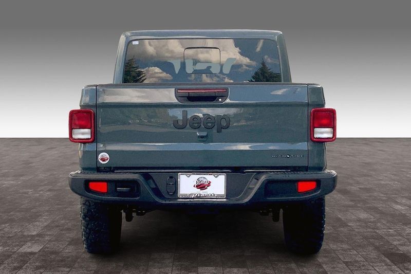 2025 Jeep Gladiator Sport photo 4