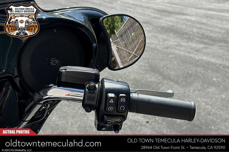 2022 Harley-Davidson Street Glide in a GUNSHIP GRAY exterior color. BMW Motorcycles of Temecula – Southern California (951) 506-6903 bmwmotorcyclesoftemecula.com 