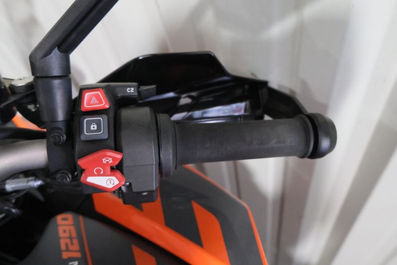 USED 2023 KTM SUPER DUKE 1290 GT Image 6