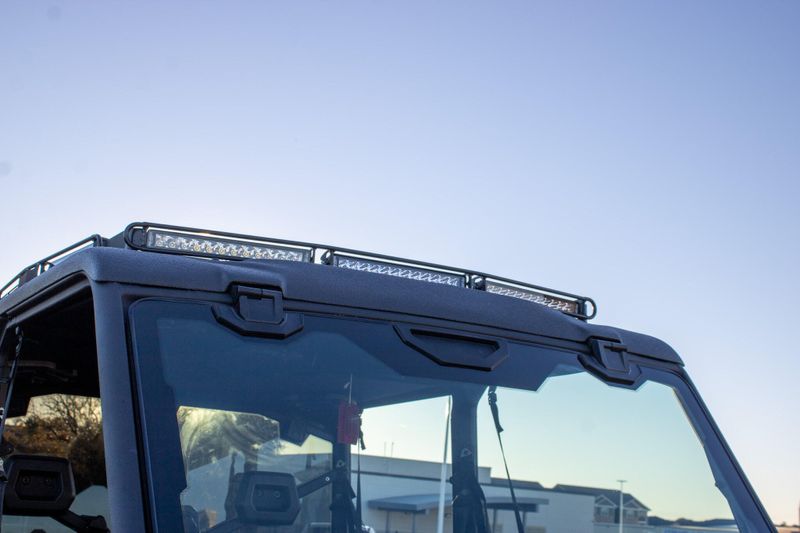 NEW 2026 CAN-AM DEFENDER MAX XT HD11 WITH 1025 INCH TOUCHSCREEN Image 25