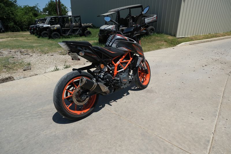 2021 KTM 390 DUKEImage 4