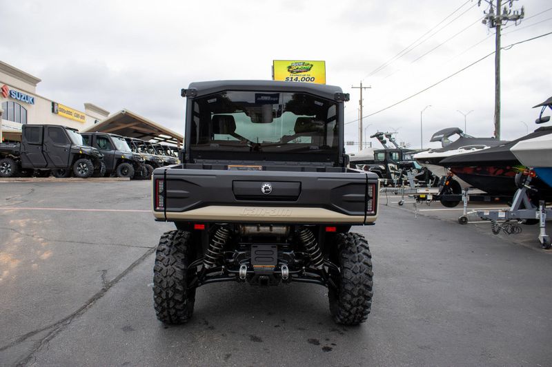 NEW 2026 CAN-AM DEFENDER LIMITED CAB HD11 Image 5