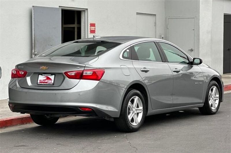 Used 2024 Chevrolet Malibu LTImage 4