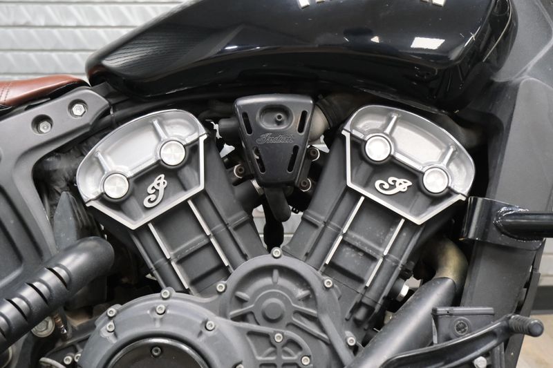 USED 2018 INDIAN MOTORCYCLE SCOUT BOBBER Image 12
