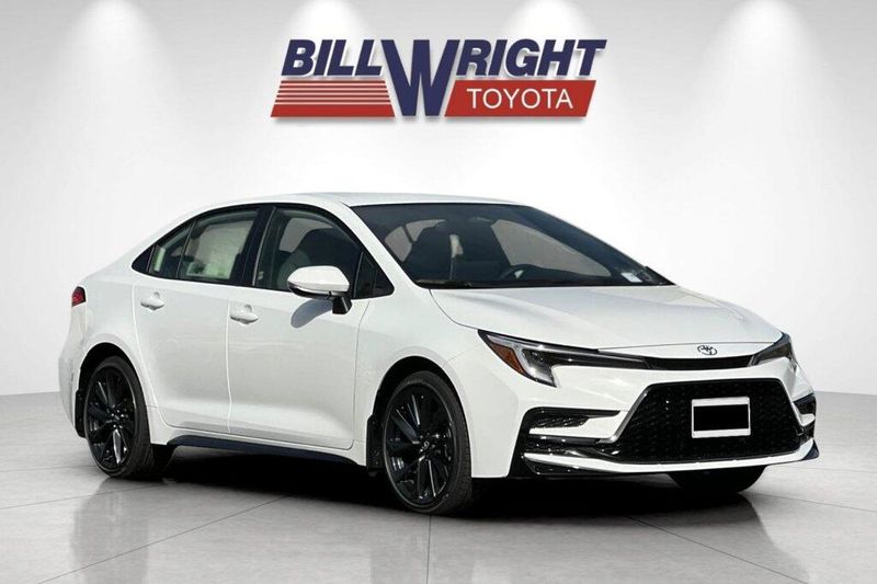 New 2027 Toyota Corolla Hybrid SEImage 1