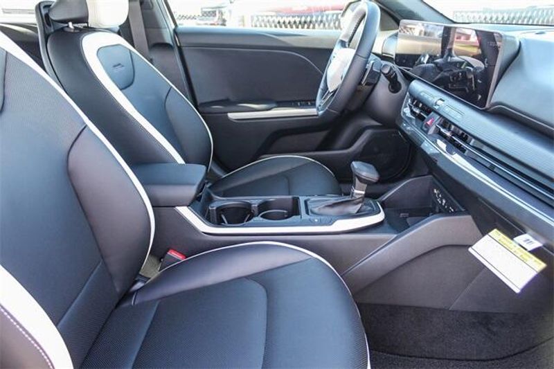 2025 Kia K4 GT-LineImage 10