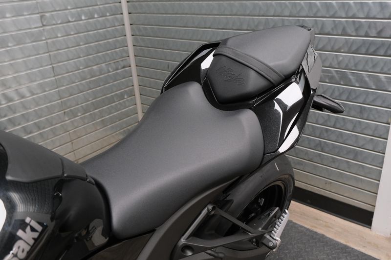 NEW 2026 KAWASAKI NINJA ZX10R ABS Image 17