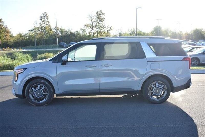 New 2025 Kia Carnival Hybrid EXImage 6