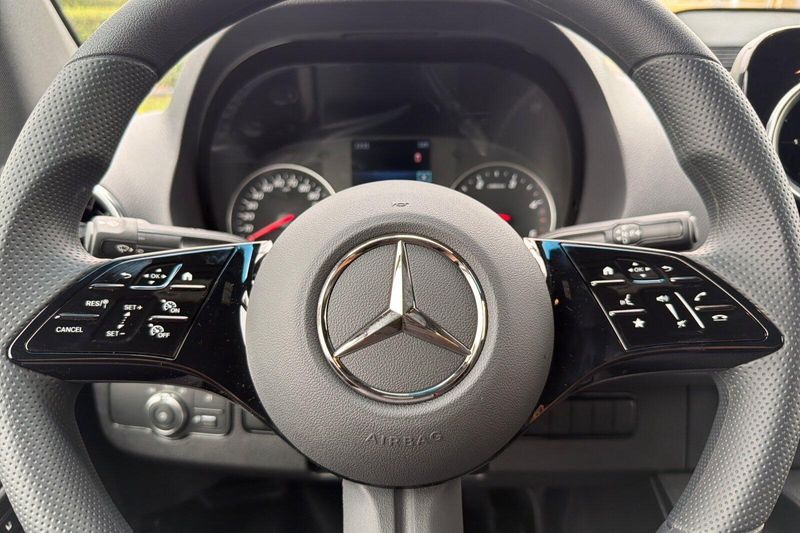 New 2026 Mercedes-Benz Sprinter 2500 Cargo 170 WBImage 18