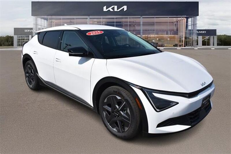 New 2025 Kia EV6 LightImage 10