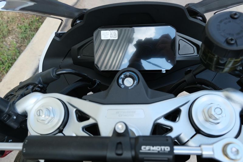 NEW 2026 CFMOTO 675SS Image 20