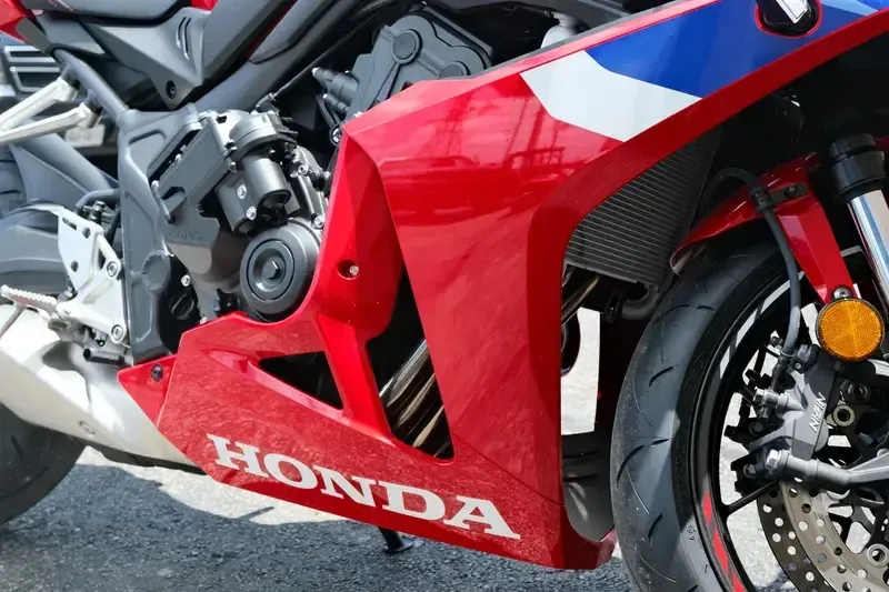 2024 Honda CBR650R ABS GRAND PRIX RED Image 14