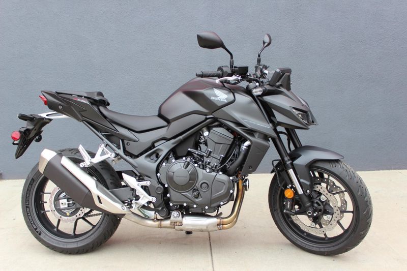 New 2025 Honda CB750 HORNET Image 1