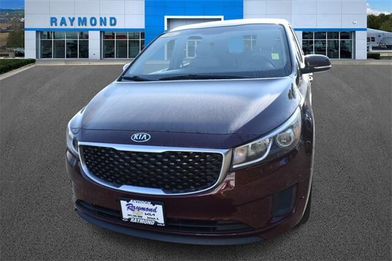 2016 Kia Sedona LXImage 7