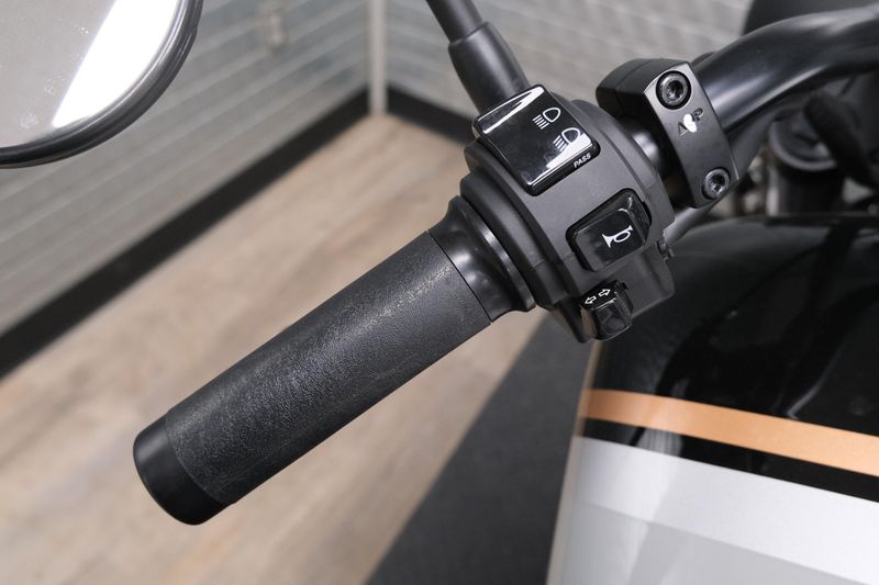 USED 2025 HONDA SHADOW PHANTOM ABS Image 17