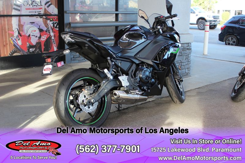 2025 Kawasaki NINJA 650 Image 2