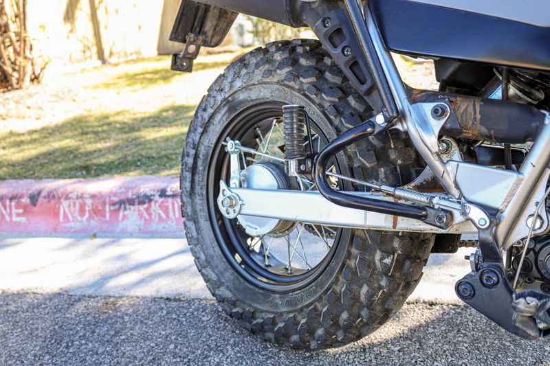 USED 2022 YAMAHA TW200 Image 24