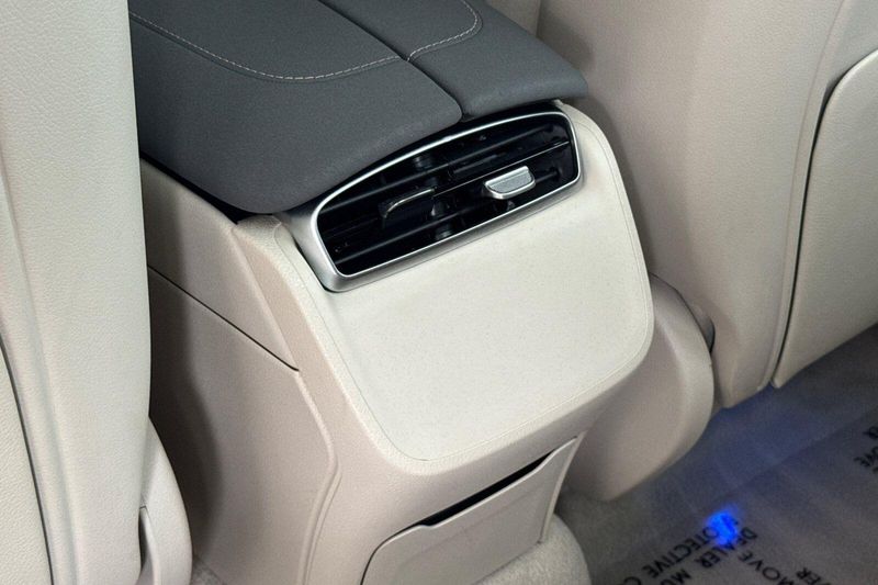 Used 2023 Mercedes-Benz EQS 450Image 14