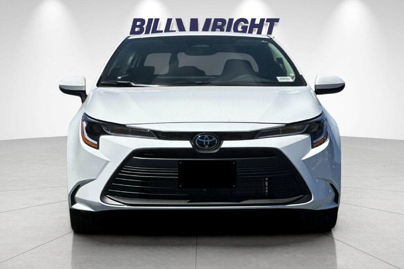 New 2026 Toyota Corolla LEImage 8