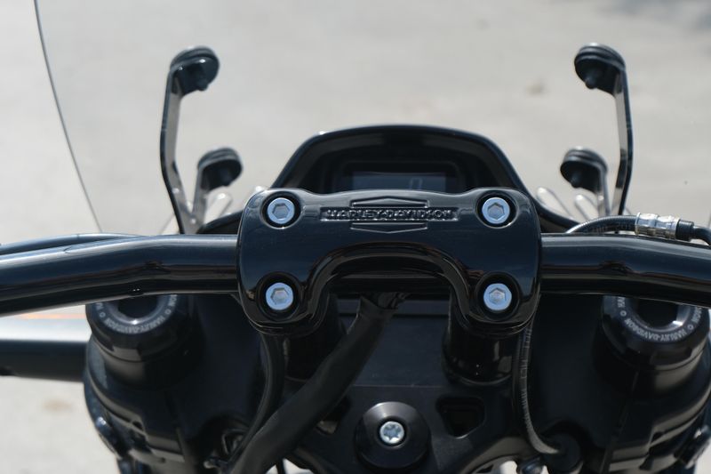 Used 2019 HARLEY FXDR 114 BLACK Image 14