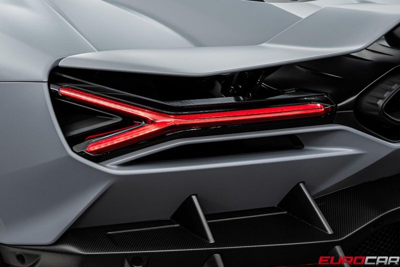 Used 2024 Lamborghini Revuelto *HUGE CARBON OPTIONS * FACTORY MATTE PAINT*Image 27