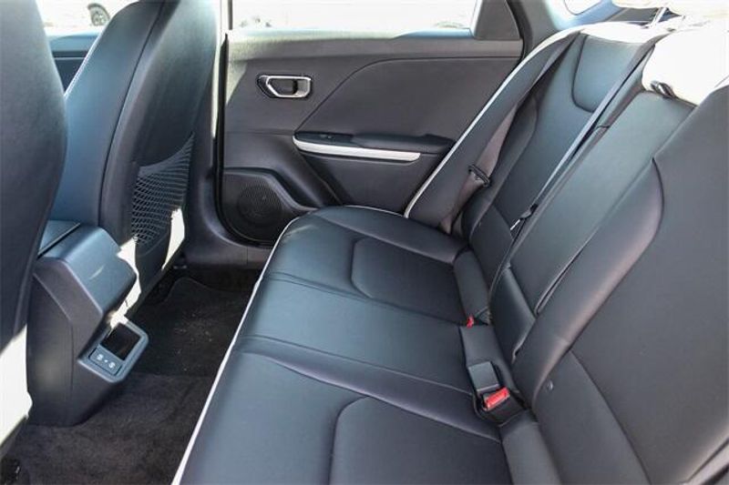 2025 Kia K4 GT-LineImage 20