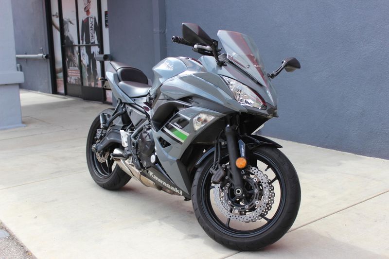 2018 Kawasaki Ninja 650 ABS Image 6
