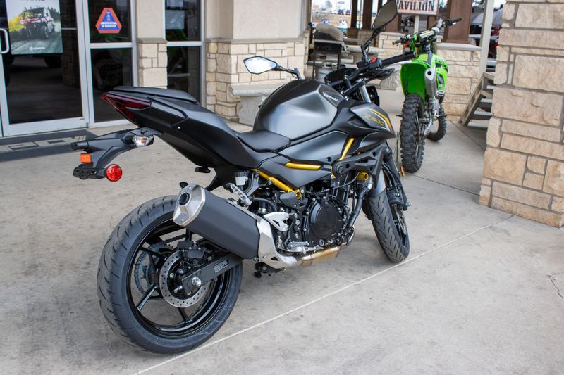 NEW 2026 KAWASAKI Z500 ABS Image 11