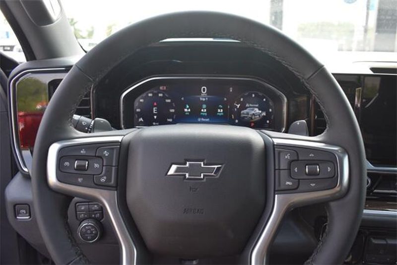 2025 Chevrolet Silverado 1500 RSTImage 28