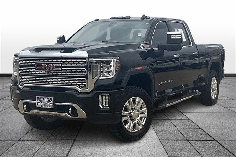 2022 GMC Sierra 2500HD DenaliImage 2