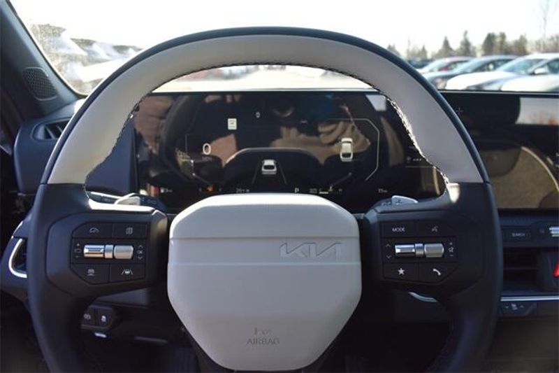 2025 Kia K4 GT-LineImage 27