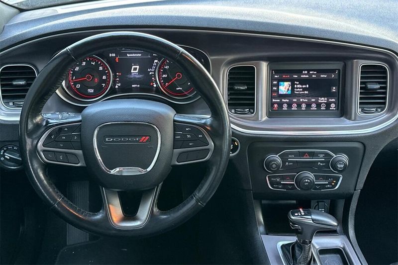 2021 Dodge Charger SXT photo 14