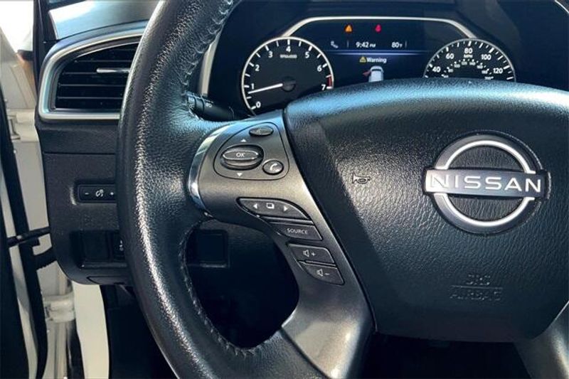 2023 Nissan Murano SVImage 18