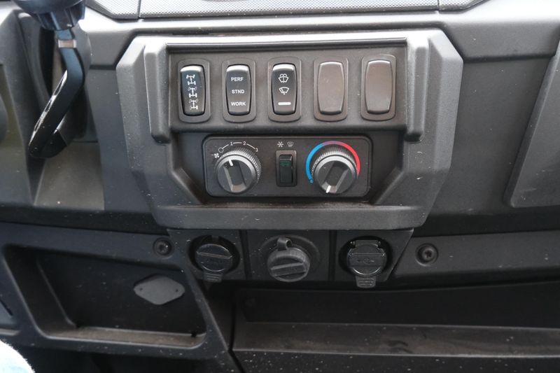 NEW 2026 POLARIS RANGER CREW XP 1000 NORTHSTAR EDITION PREMIUM Image 19