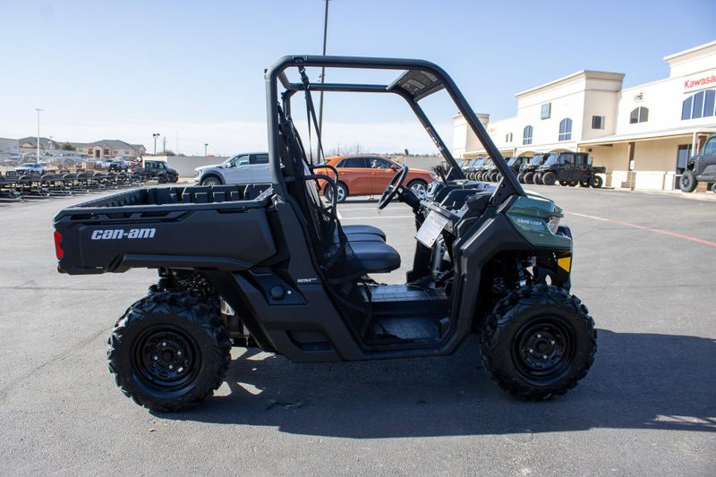 NEW 2026 CAN-AM DEFENDER HD7 Image 2