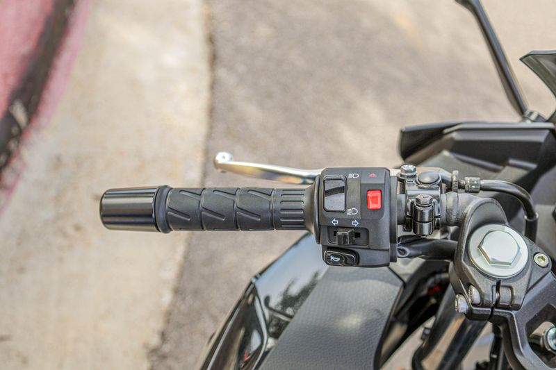 USED 2026 KAWASAKI NINJA 500 BASE Image 11