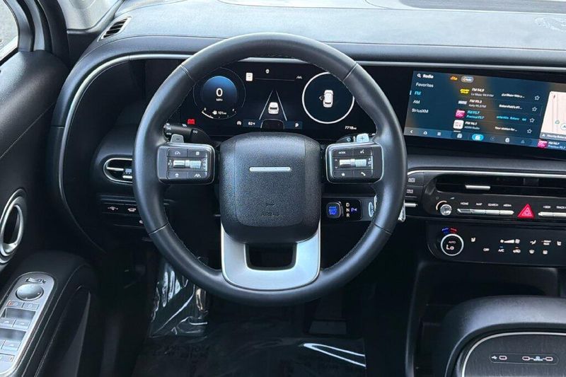 Used 2026 Hyundai Palisade SEL ConvenienceImage 13
