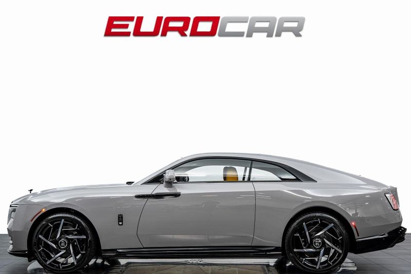 2025 Rolls-Royce Spectre Black Badge *ENHANCEMENT PACKAGE*Image 2