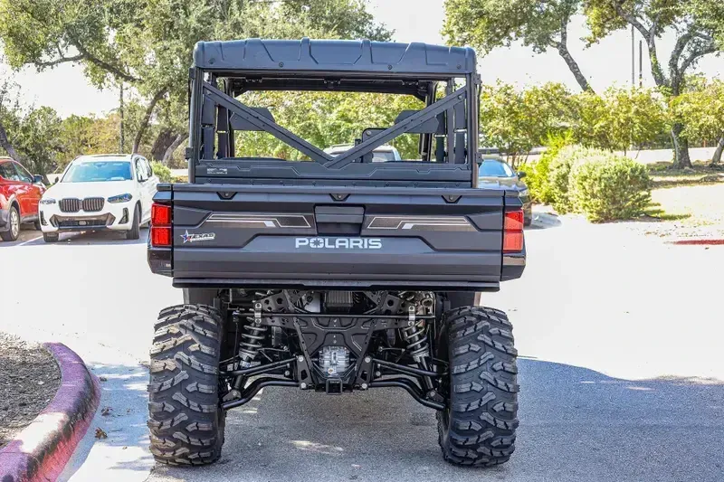 2025 Polaris RANGER CREW XP 1000 TEXAS EDITION BLACK CRYSTAL Image 13