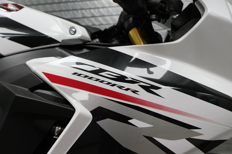 NEW 2026 HONDA CBR1000R Image 10