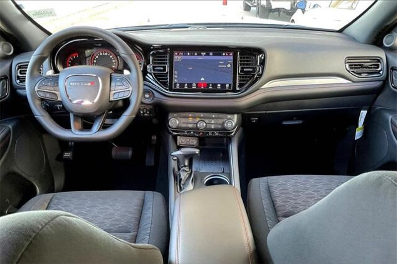 New 2026 Dodge Durango Gt Hemi V8Image 4