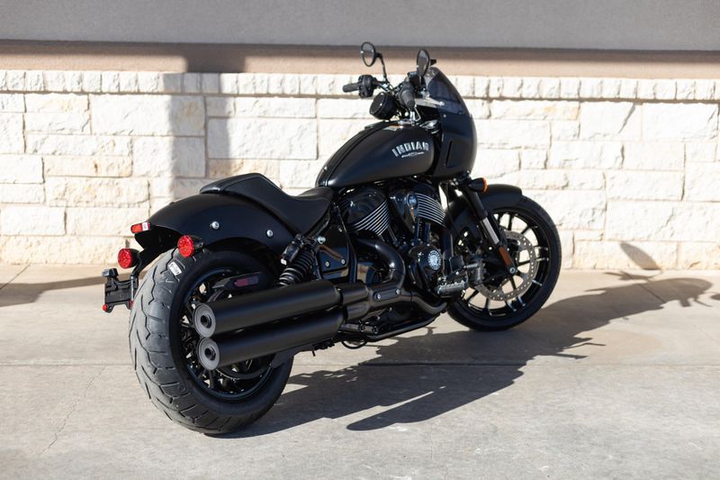 2025 Indian Motorcycle SPORT CHEIF BLACK SMOKE Image 3