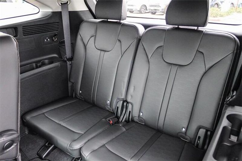 New 2025 Kia Sorento X-Line EXImage 29