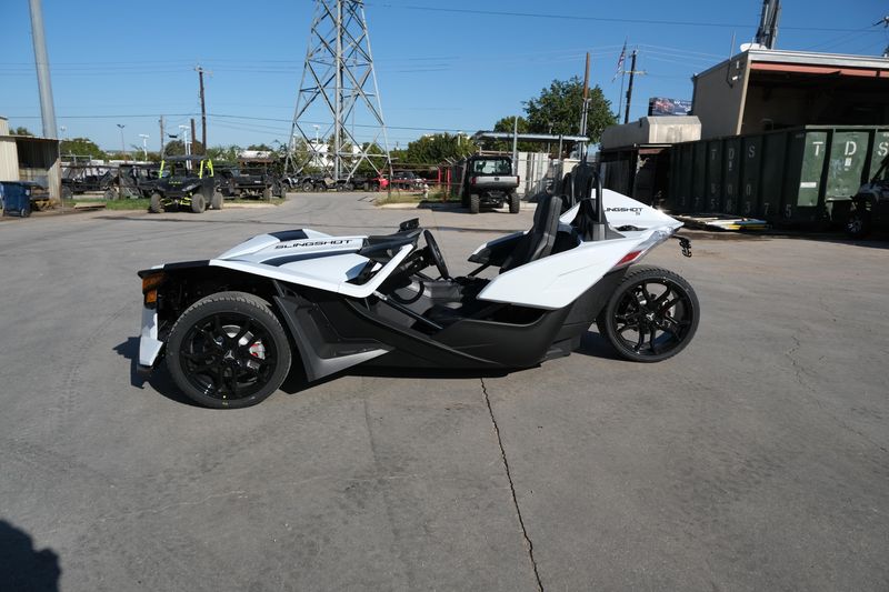 2024 Polaris SLINGSHOT S AUTODRIVE MOONLIGHT WHITEImage 5