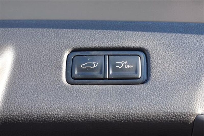 New 2025 Kia Carnival Hybrid EXImage 19