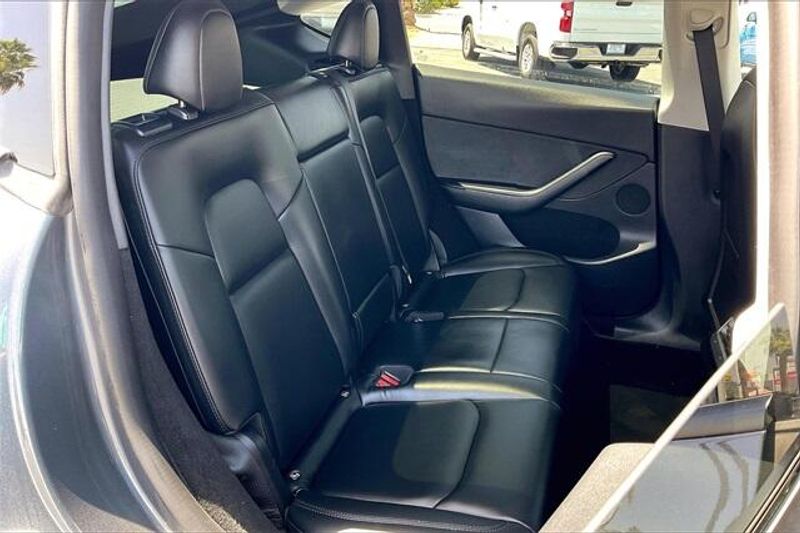 2023 Tesla Model Y Long RangeImage 26